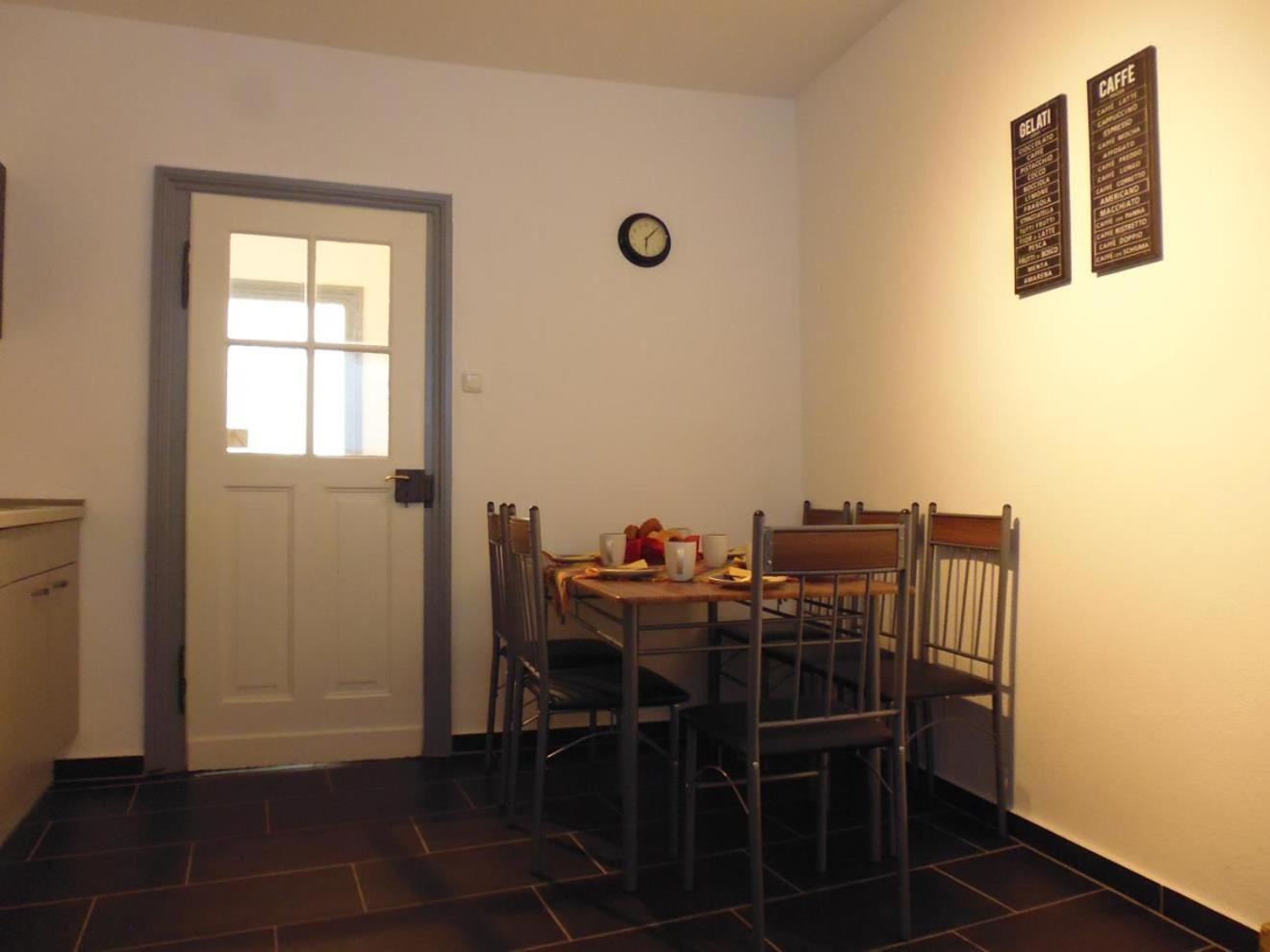 Mosel Ferienhaus Zell Экстерьер фото